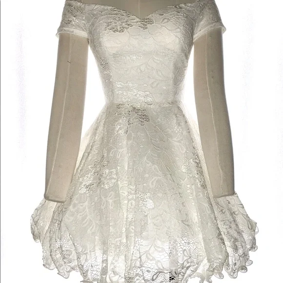Windsor | Dresses | Windsor Likenew Ivory Lace Cocktailhomecoming Dress |  Poshmark